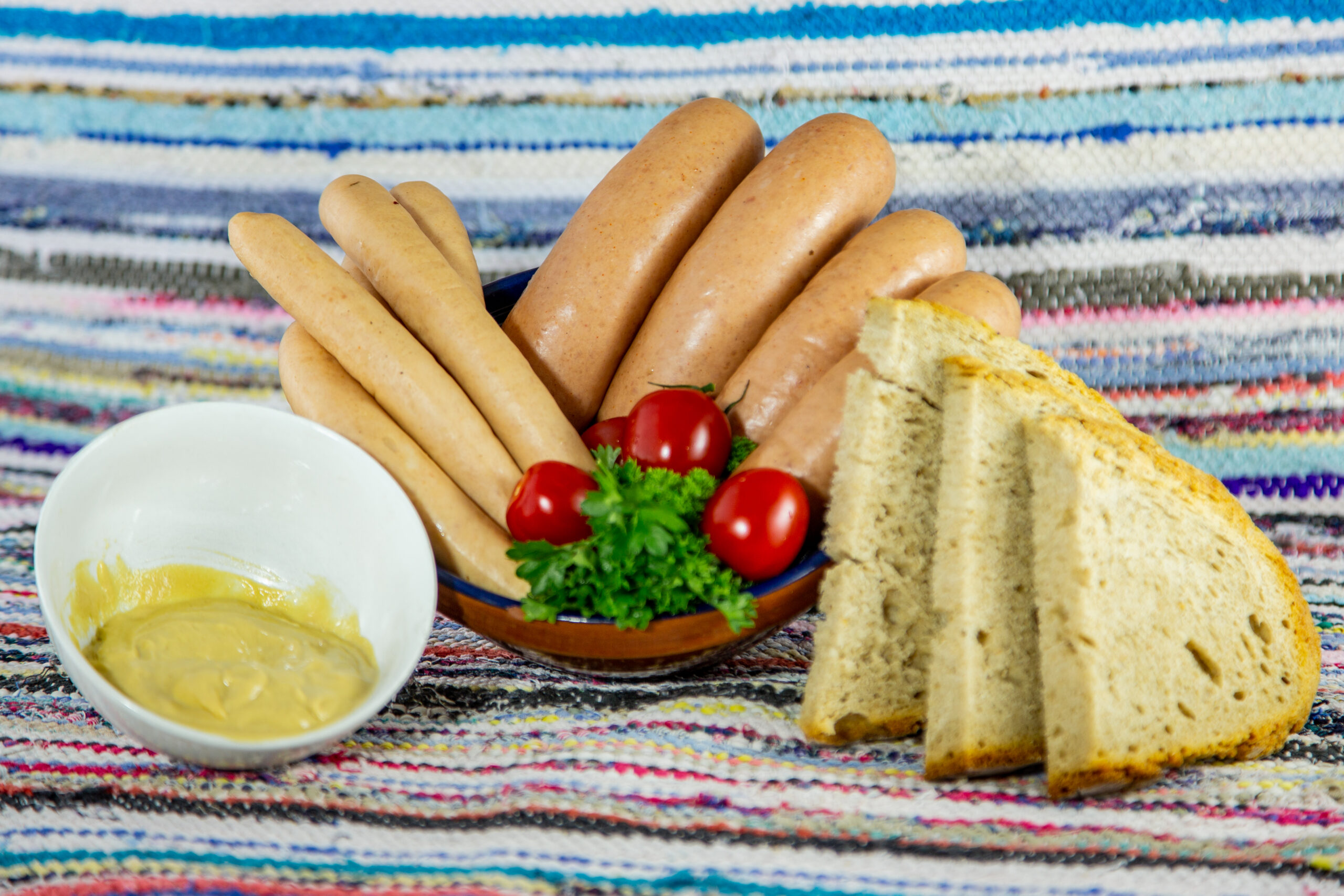 Crenvurști de Porc și Curcan - Produs tradițional La Cătălin