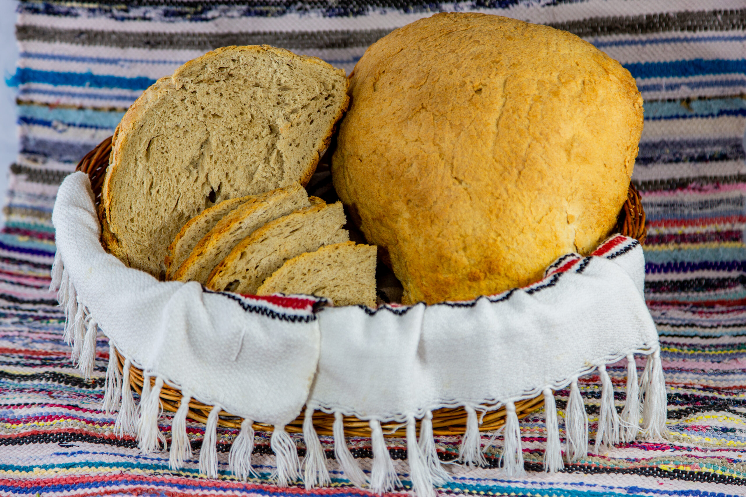 Pâine Albă cu Cartofi și Pâine de Secară - Produs tradițional La Cătălin